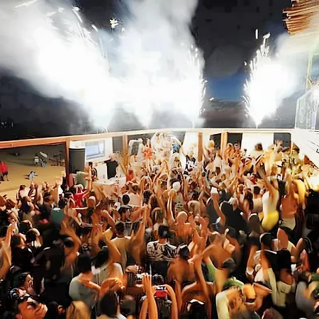 Apartment Welcoming 55 Sqm In With Garden View Portimao