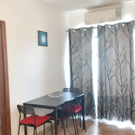アパート Welcoming 55 Sqm In With Garden View