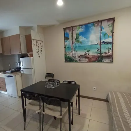 Welcoming 55 Sqm In With Garden View *