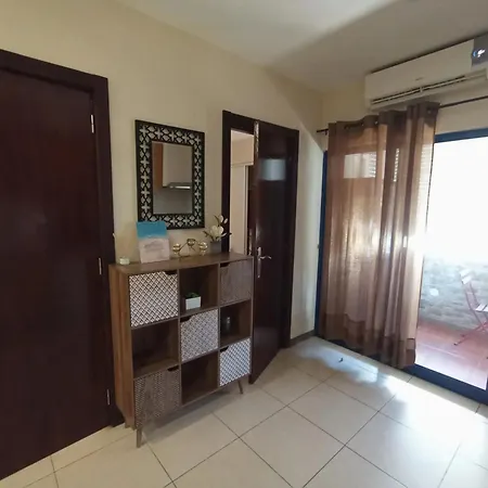 Welcoming 55 Sqm In With Garden View Daire