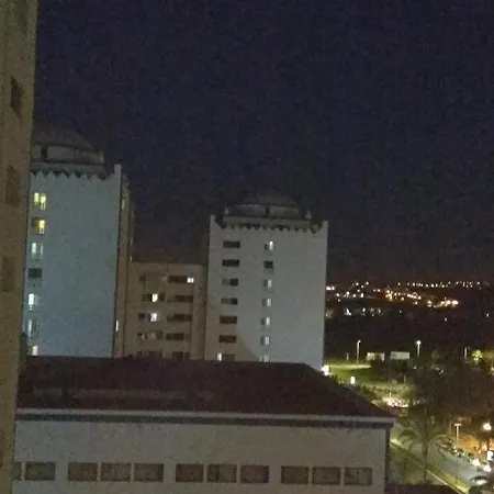 아파트 Welcoming 55 Sqm In With Garden View 포티마오